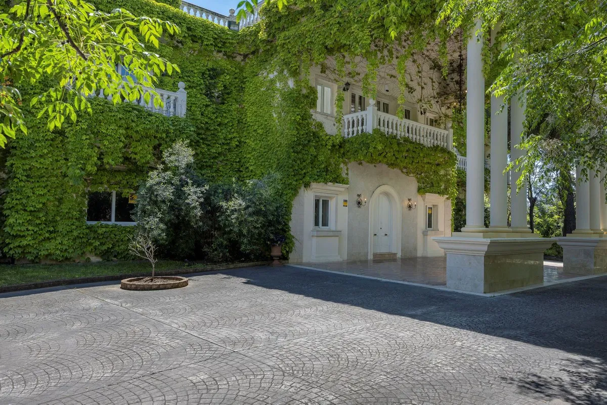 ffd7c26e-bfa9-4a8f-b75b-0a4e9ea1d661