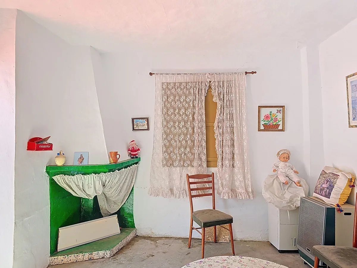 a4ceeeab-8cb7-41e4-8c77-139cb906aa21