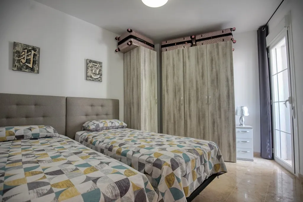 0a561fa4-0835-4c5c-8db2-679698bb4fca