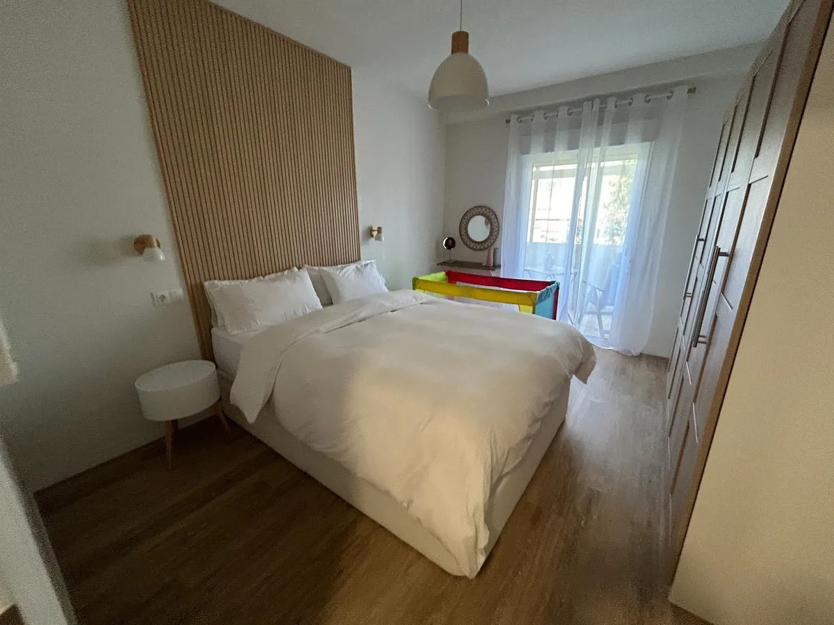 8f06bba2-9f47-4c40-a61c-dacdaf69323f