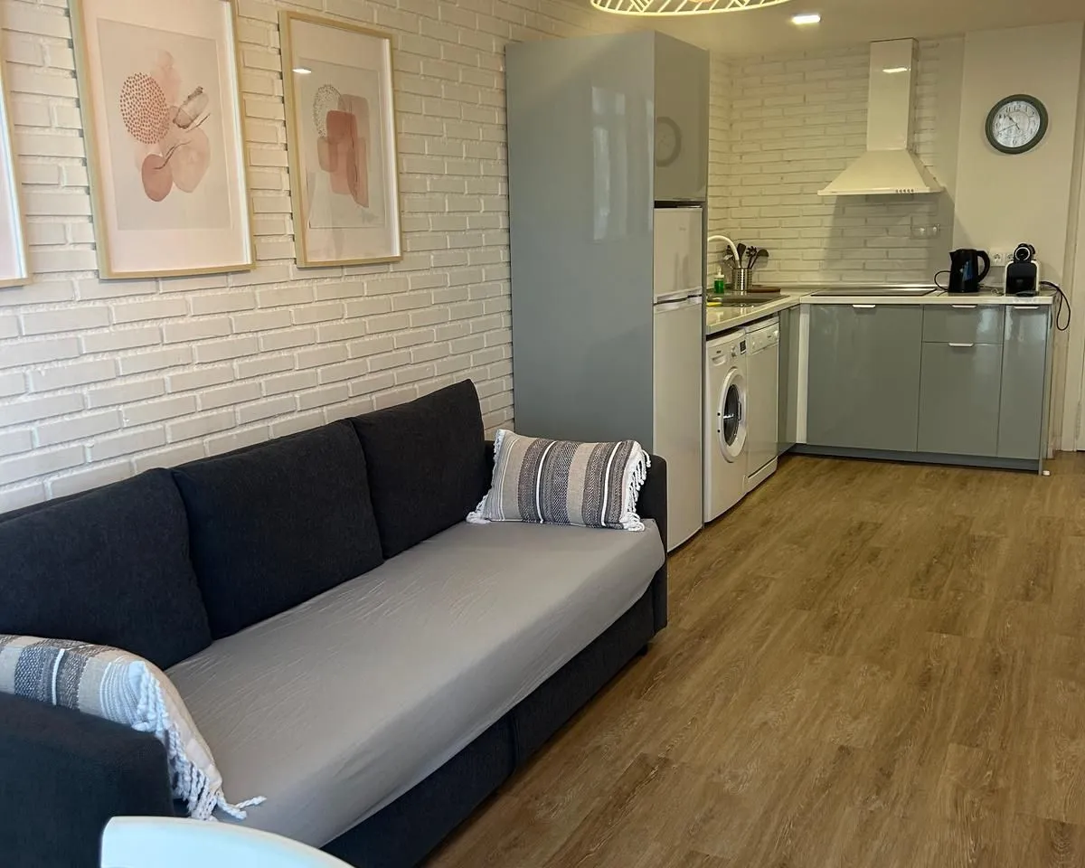 effcc361-322f-410c-b36f-cd645b1f4265