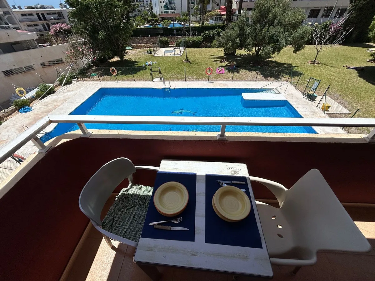 3a98c63e-9600-44f8-ac30-73905388c48a