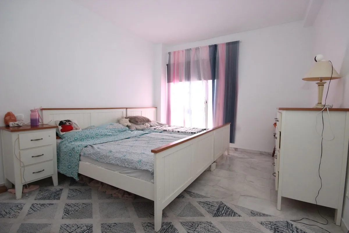 6a2a7047-4b88-4b65-ba5f-354aa5165517