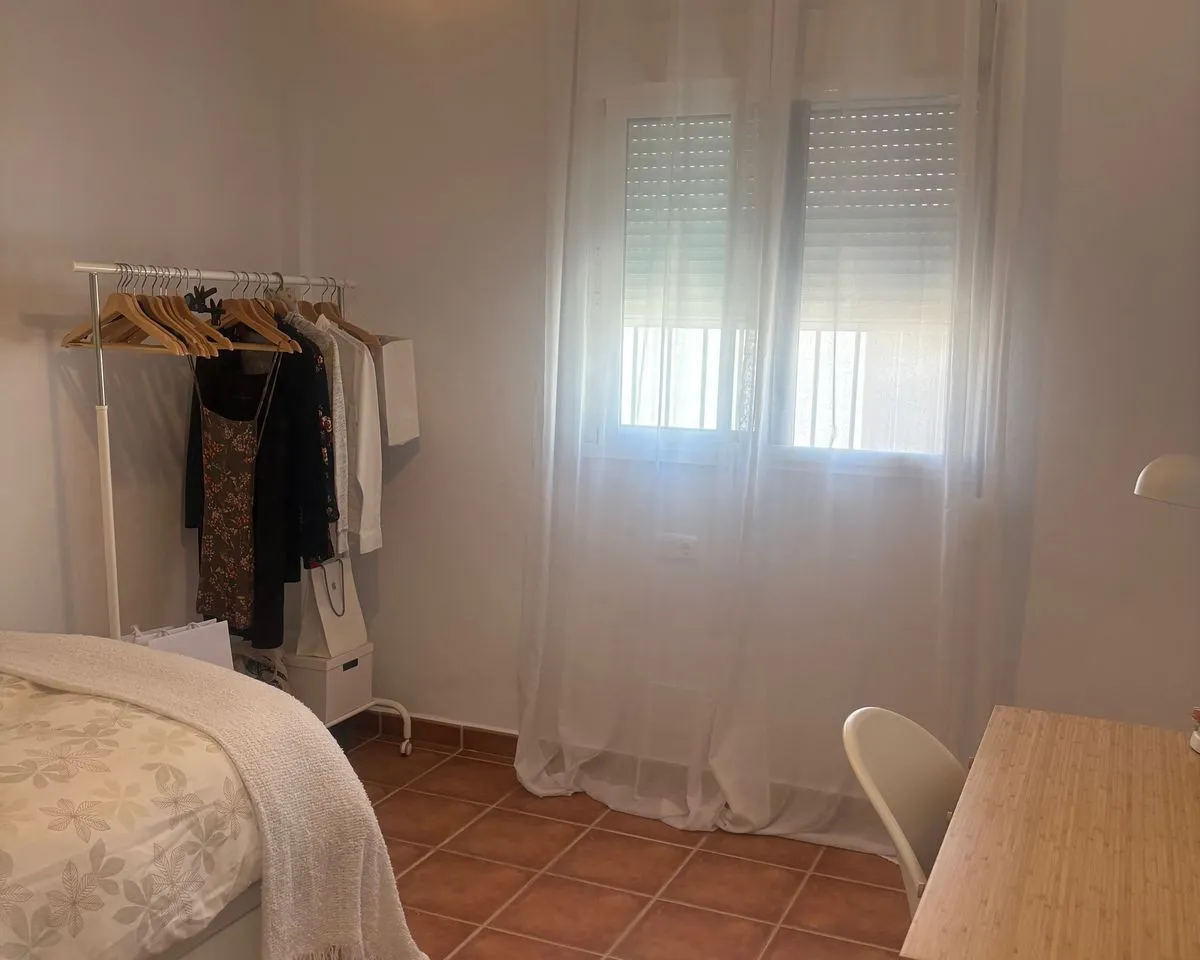 0e191562-0efe-4e1e-bf0c-f50b7d295975