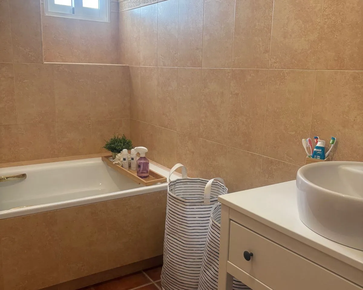 b043f121-9b5b-45b3-b040-90ac6c72d699