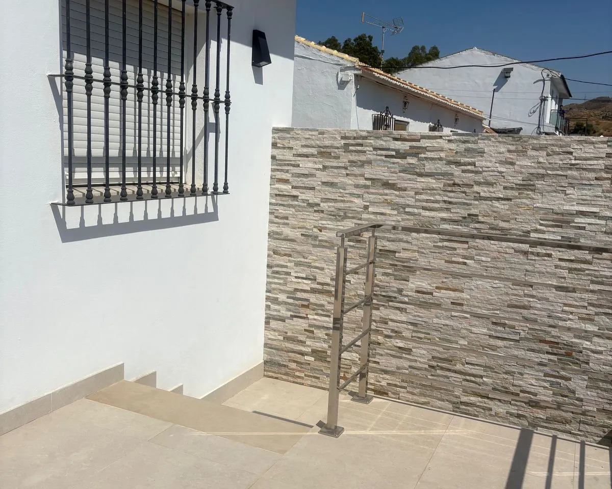 be95f3d3-12e0-4a74-a1d1-ab79e304cb0d