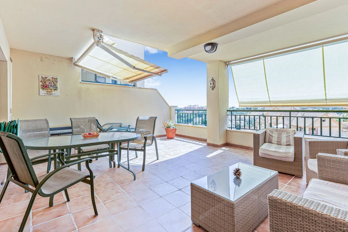 11f616e1-000c-4d4e-a6d2-817072ab5049