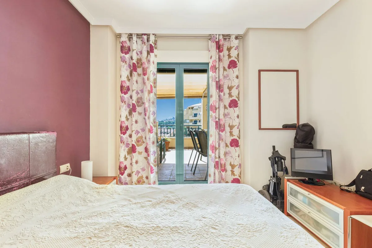 1e02cee3-c815-46de-943c-4b295f746dbe