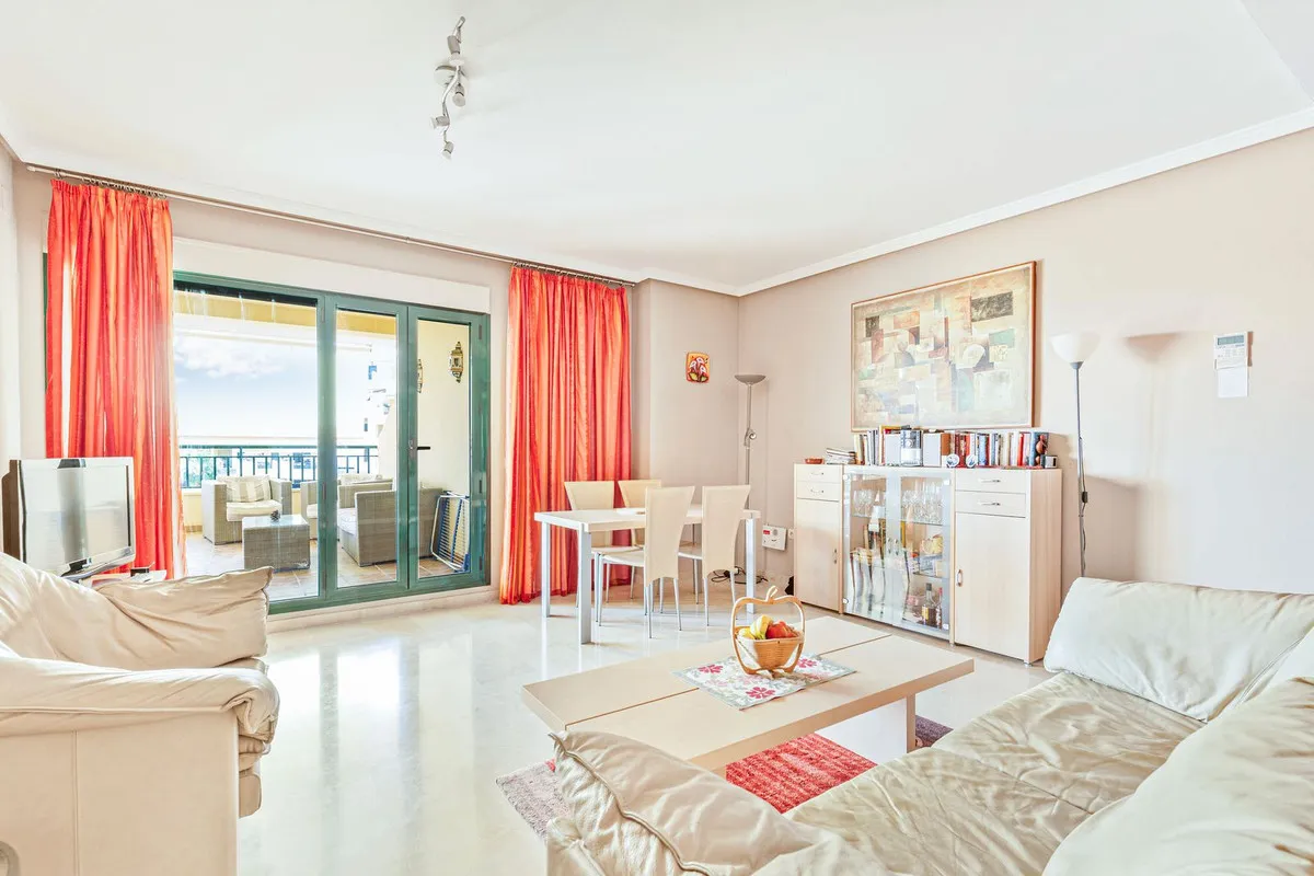 aed88aac-25df-4aec-be7c-78ef21ae39dc