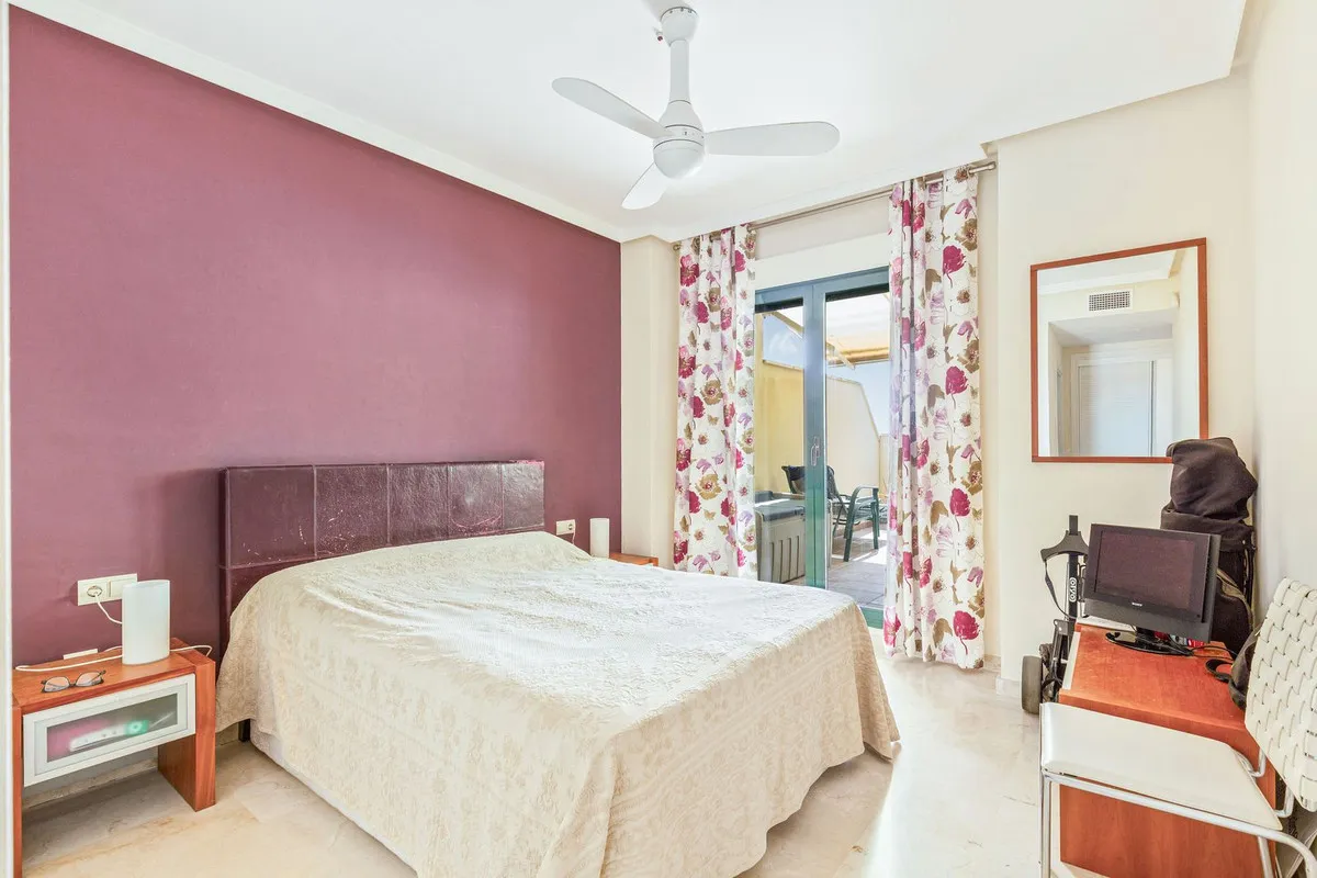 c5fab2e4-70a9-4e8e-b3b2-24b12d089480