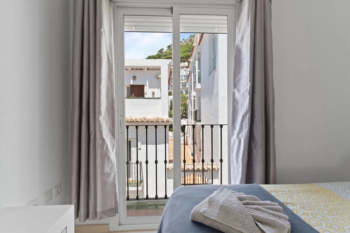 5bbd02ad-8a3b-42e8-ad9d-fe254223f6b0