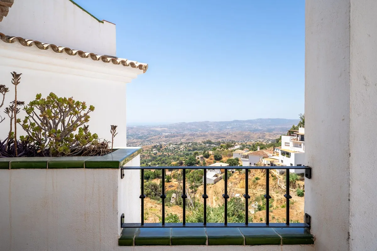 8c56b239-257a-4864-af42-bd0b0292cf5d