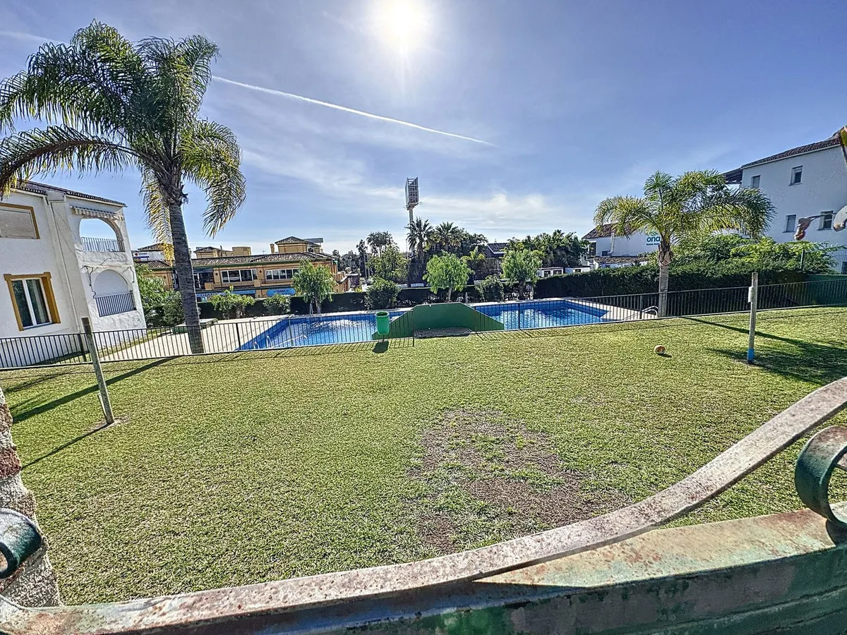 8242f03c-36e2-46db-8bea-c37f76df0df3