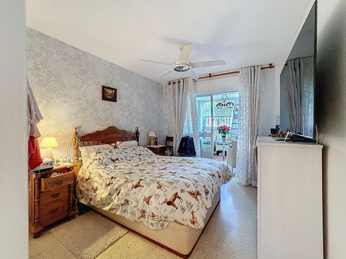 a8c5215a-3082-4241-b2e4-b031536b511f