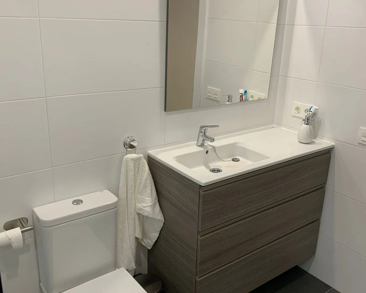 64cb35f0-a0eb-43c8-b306-3a853c1409fc