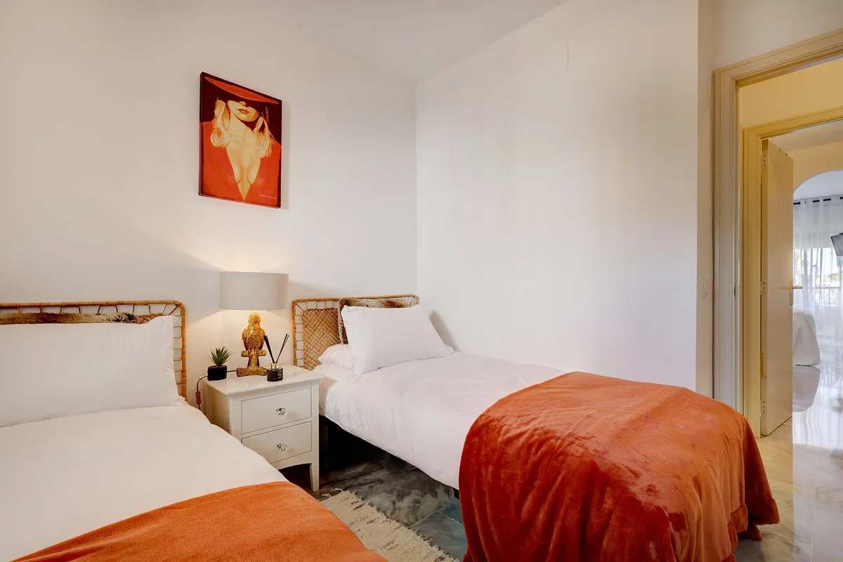 a94c4255-95e8-4531-9ad6-5abce1b133ca