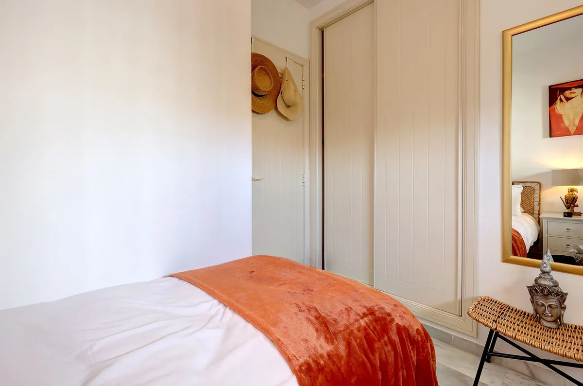 b460116f-28a0-47b7-94fd-55e1d3802525