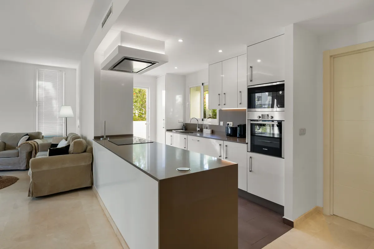 09071455-9d3b-4c4b-9b7e-a73535c50feb