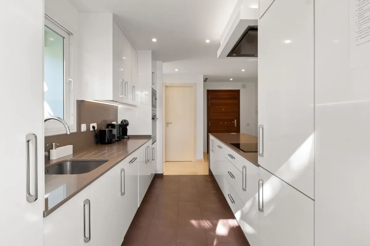 354e0122-6b46-4004-929e-ea3090430fc6