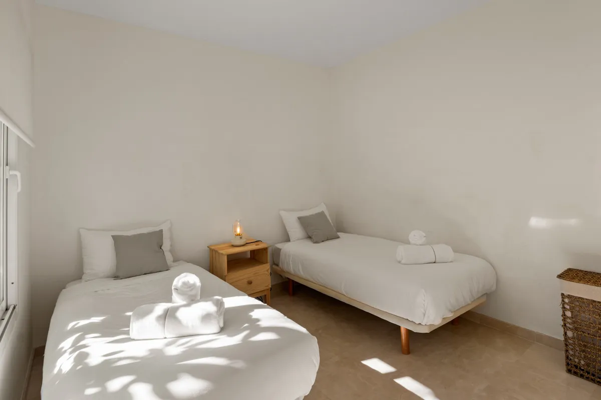 c2599d86-9482-4092-a083-1fb9a211c687