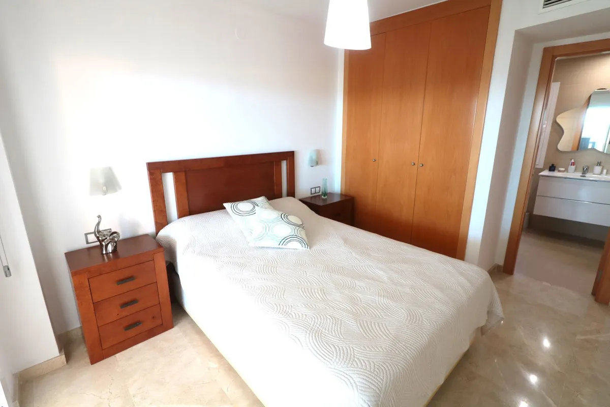 cdabf87c-2149-4d89-b454-1bcc59f75052