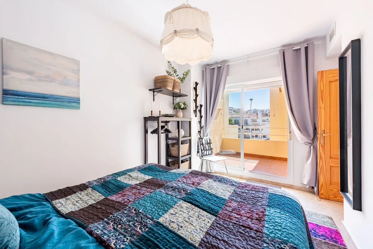 6c03e7fd-47cc-4957-9737-0d702267f703