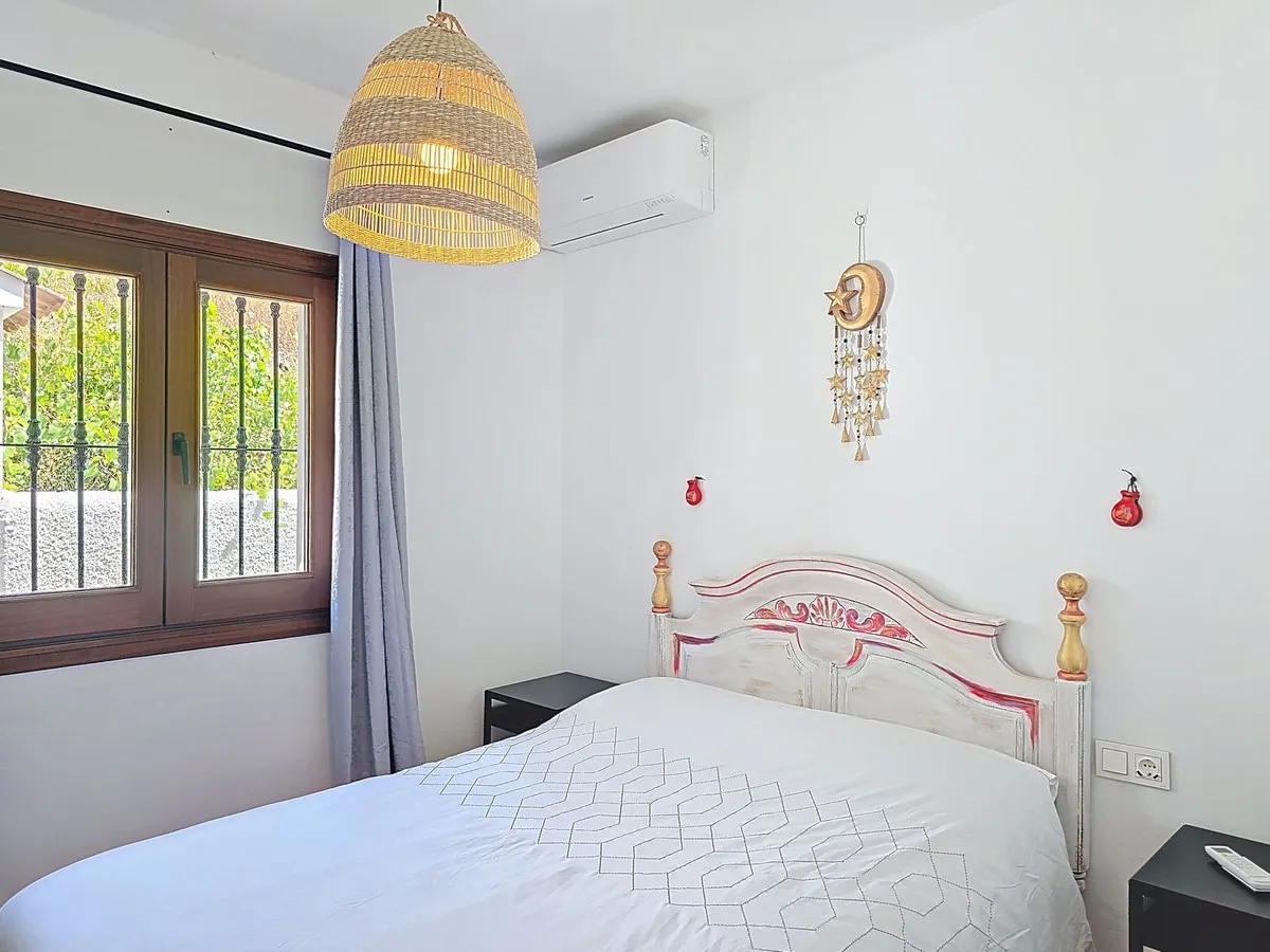 f581d2b2-c627-483a-9dd4-8082e3048290