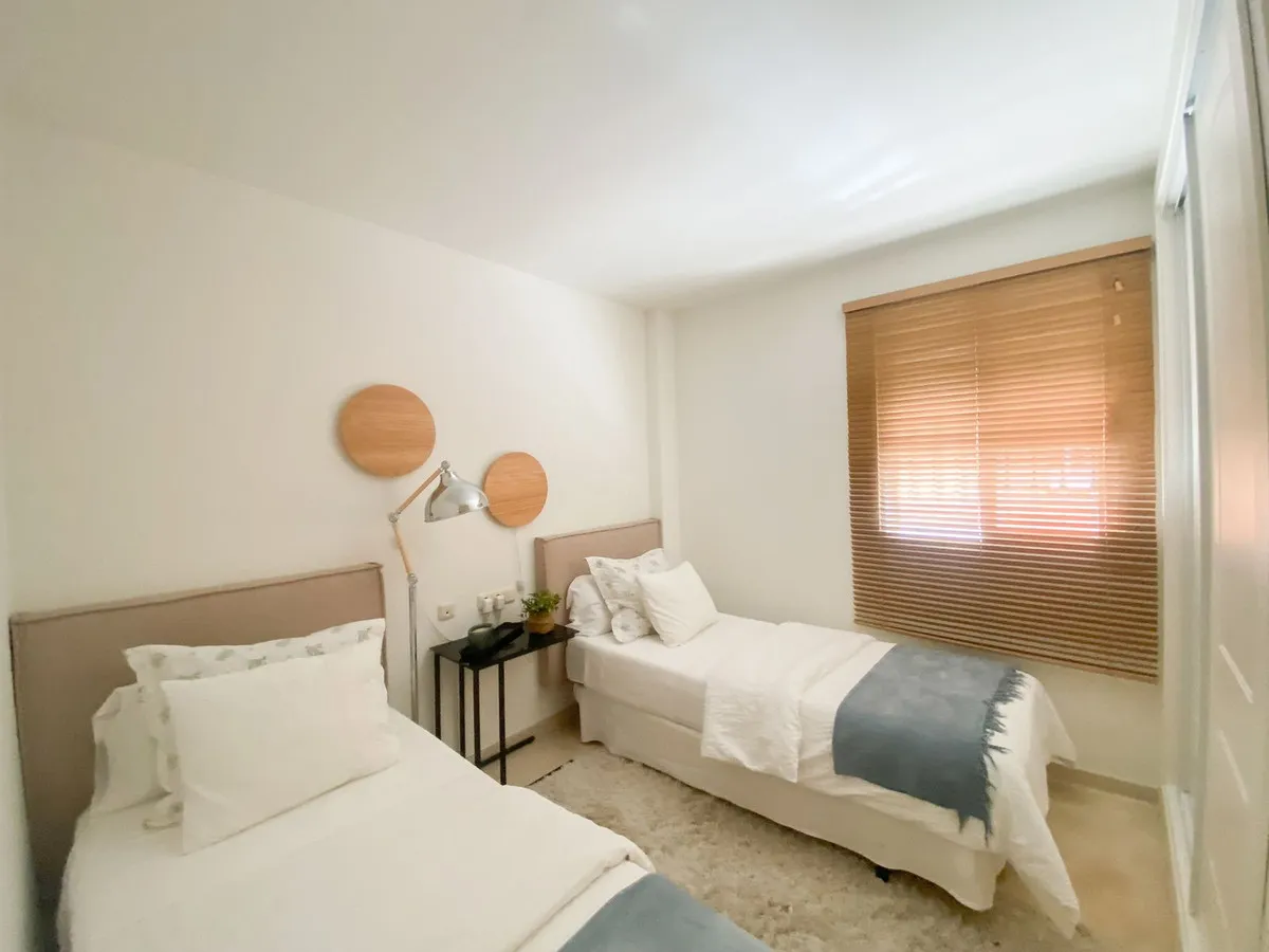 7cae3585-c623-4a90-82f8-169884dd79f7