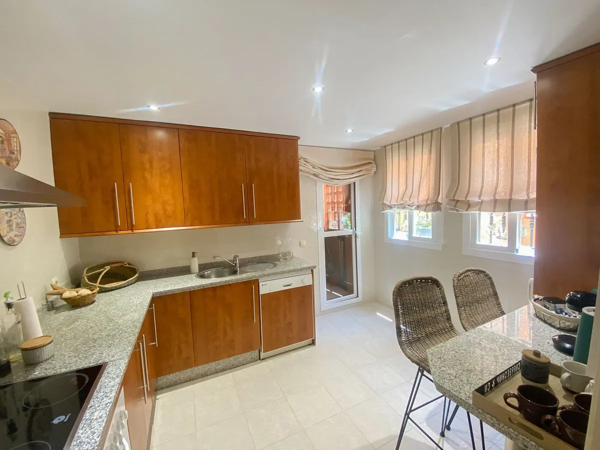 87a8c624-d4de-4d69-81e9-cf1d88448340