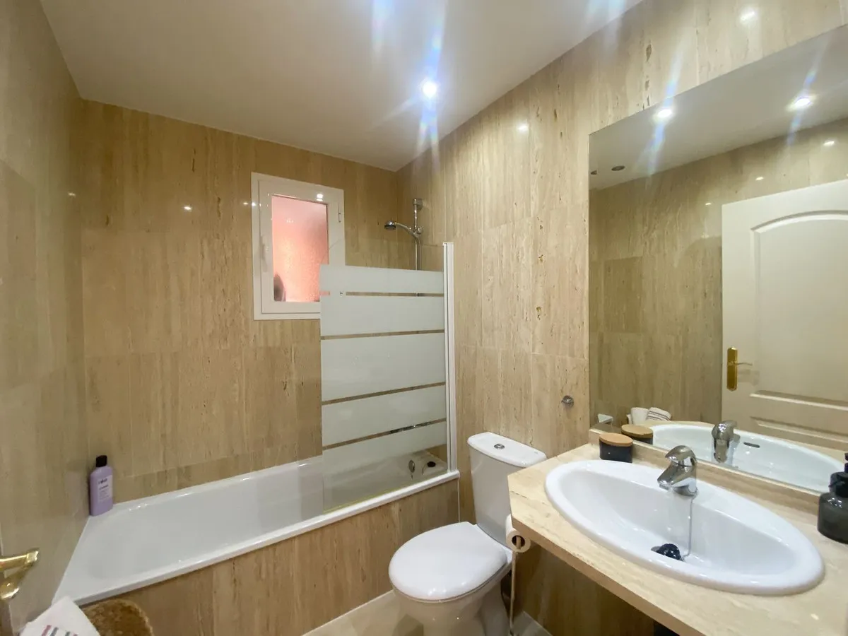 cf8adc04-9061-468b-a76d-7f0b4649d349