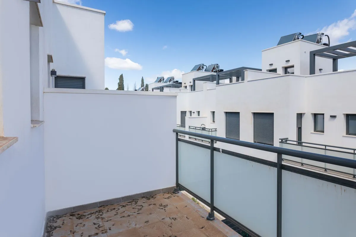 0c94e3a8-80cc-4ecf-a5c7-38cd4e2c1be7