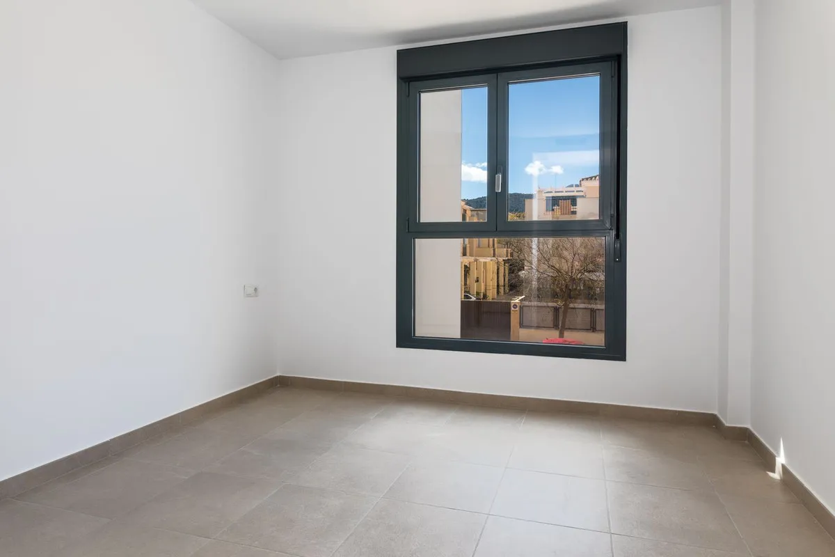 85d99ceb-29ec-44f1-9757-7cc91b8b8215