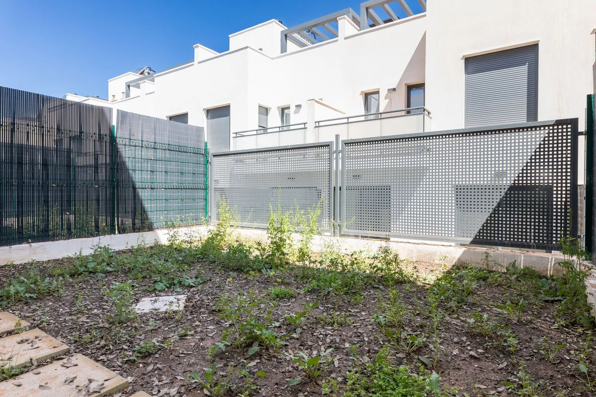 8f32a326-7783-4810-891f-f8c436bbe840