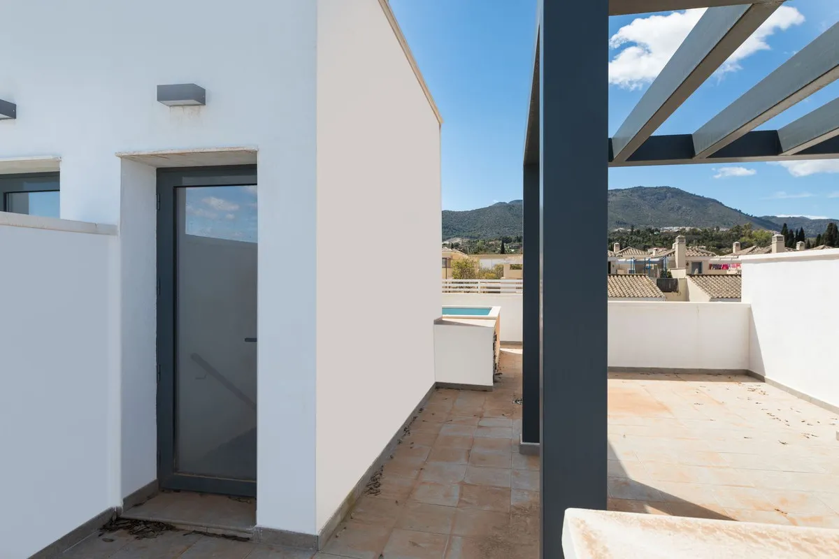 97c20205-954b-4d14-8f47-41d31c148236