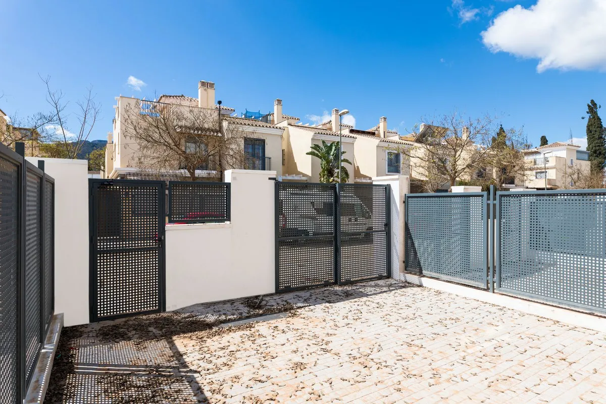 9e7f8274-fe0b-4d45-8c55-f60b64eaeedb