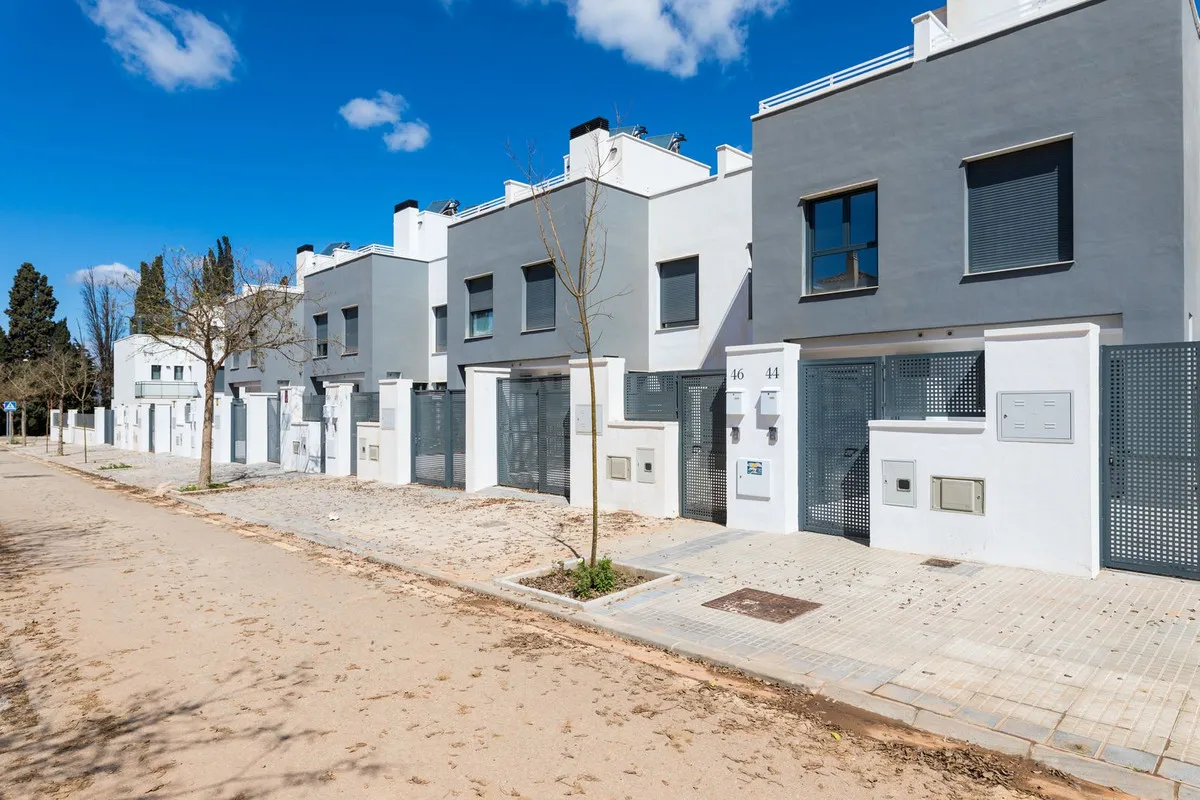 c749a487-891f-4f5a-8f7a-65258cce6fe0