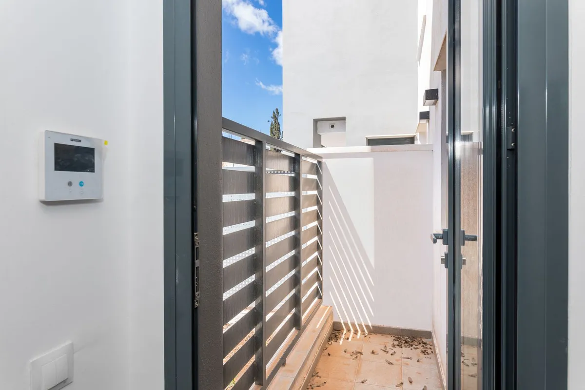 fd1fc602-1114-4ff2-a833-e84124f2ca25