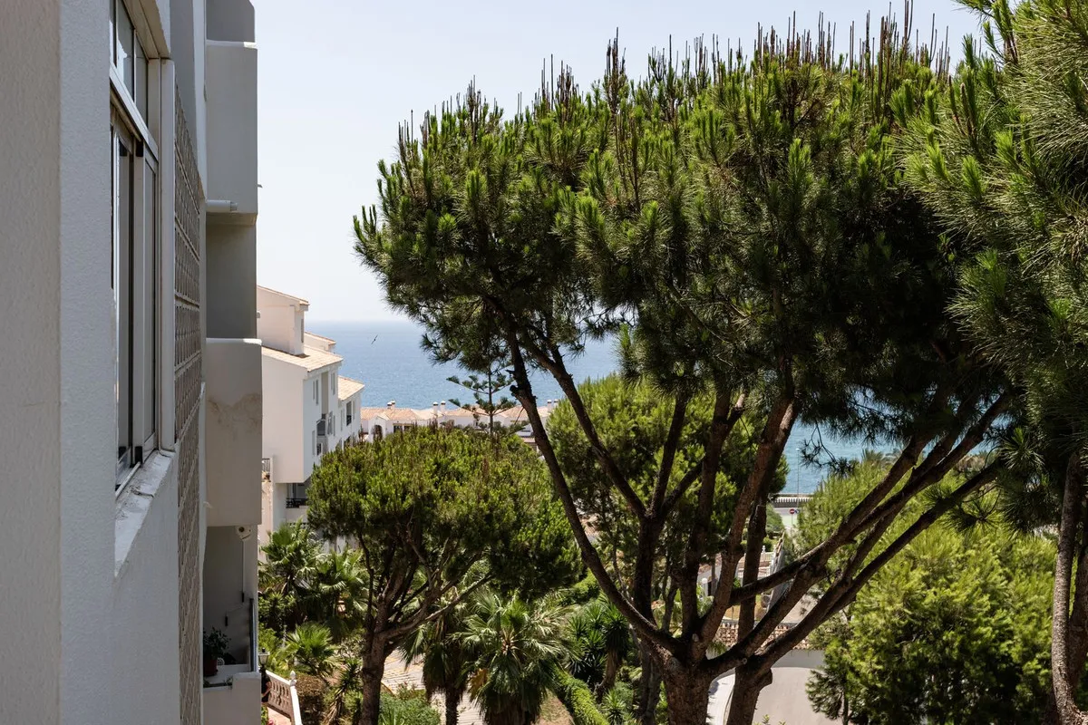 640dddb1-57f8-4c26-a0d2-9740d960e3b5