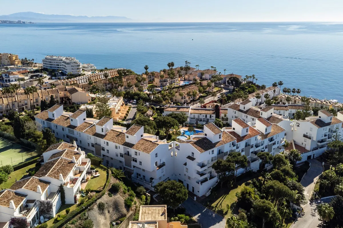 7985c4eb-0fc8-462f-91ae-3400d6d972c8