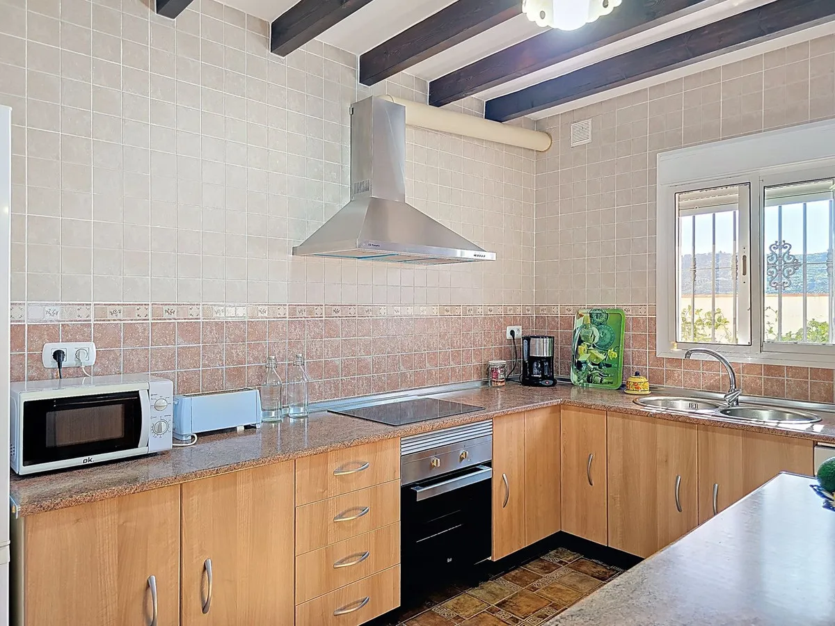 6c7b84a2-6f97-4a6c-98c4-14a77130e62d