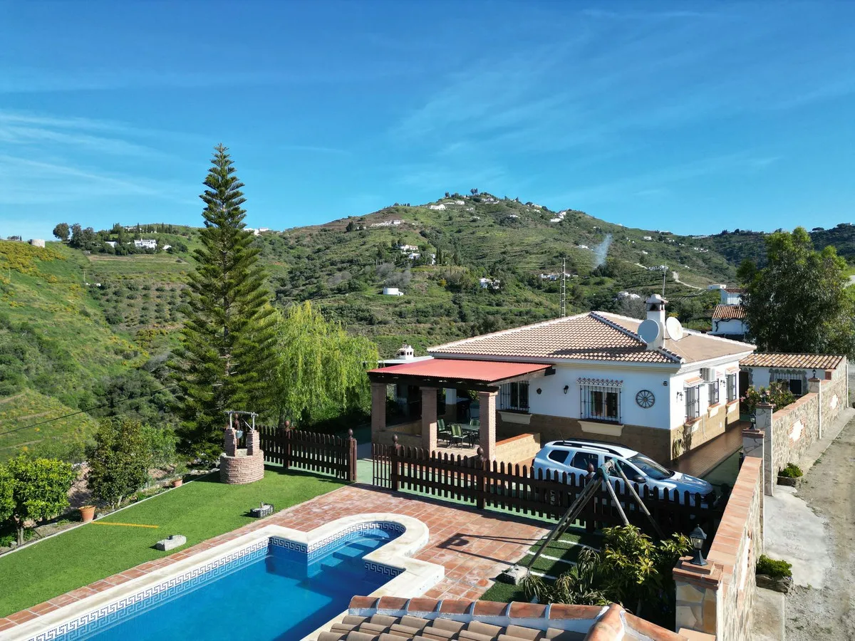 8ec8720c-8895-4376-8c05-55380673fd43