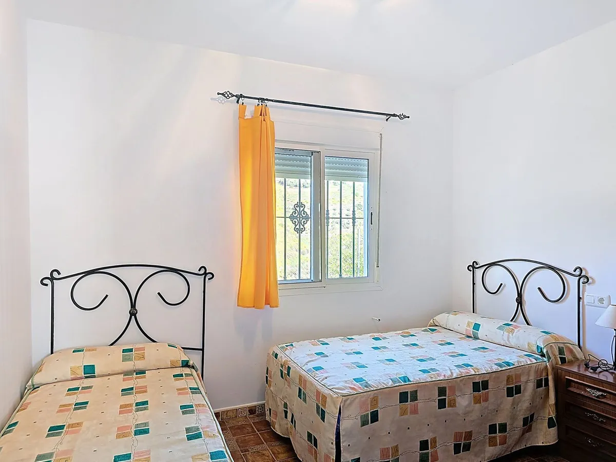 c07d8d49-f4c6-4c59-a244-d5a65f9b1fe5