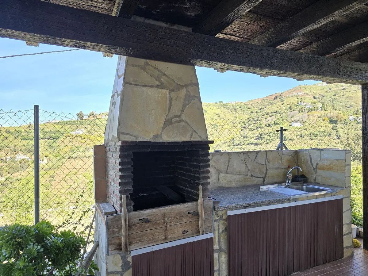 e4c15eb9-773b-4188-967f-b8e970342383