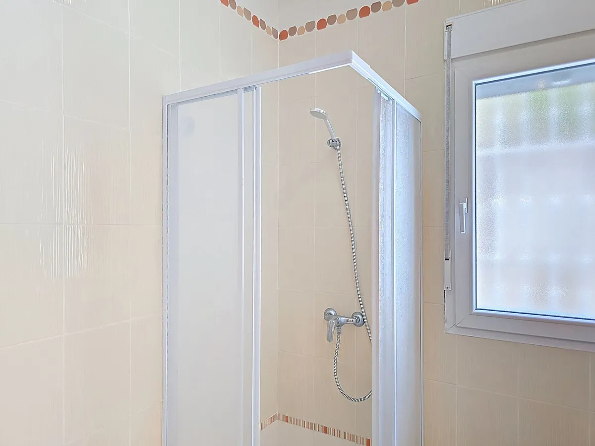 40d0c5ad-cee9-415f-a805-0d2d62b9ebb8