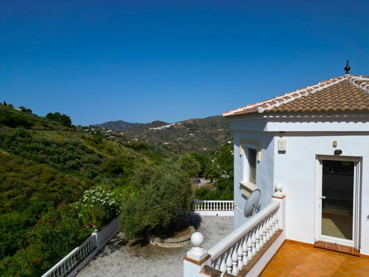 89a1e8b6-62c4-43a1-87d6-f7ceb595ae36