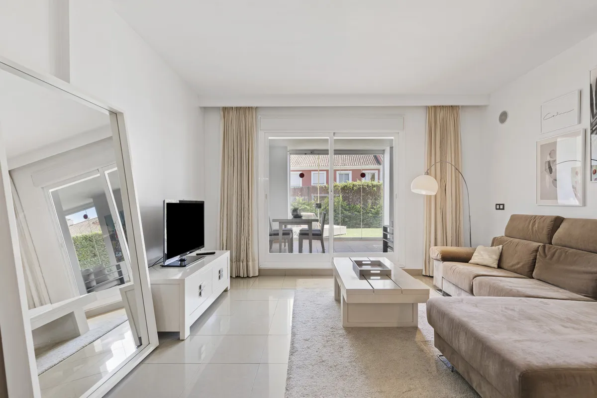 16f93484-f17f-45ae-9818-b97d0317fb7d