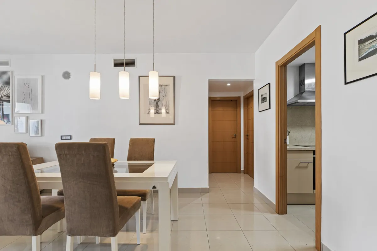 28216629-26e8-40af-b75a-9c96d5baed22