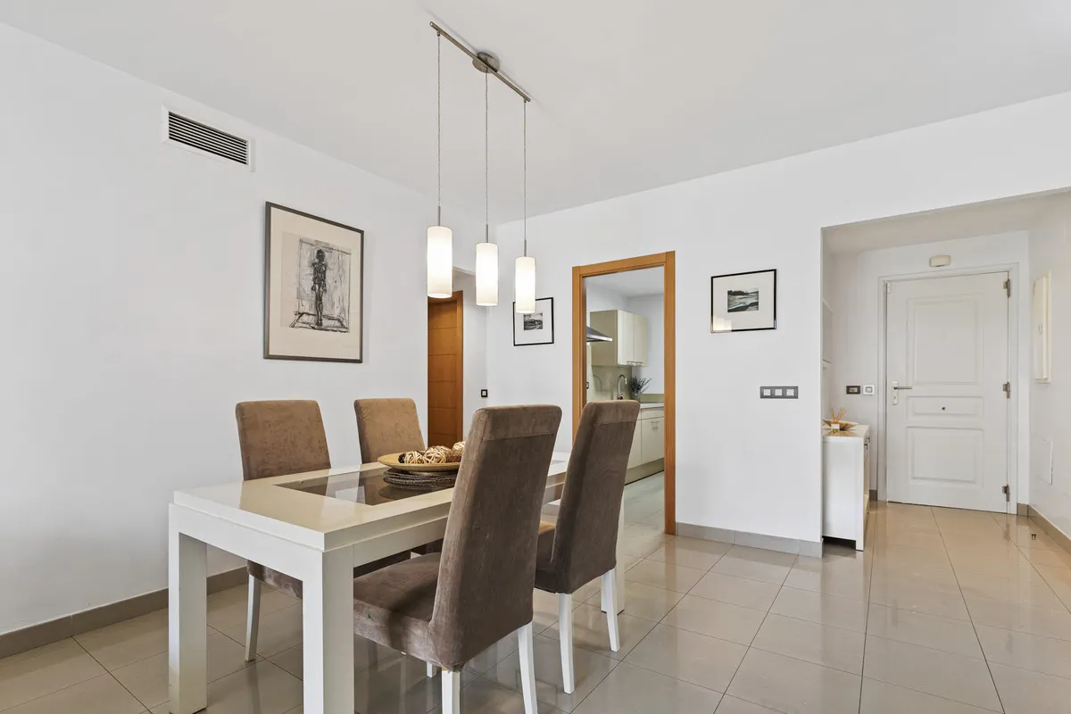 5b5ecaf7-fd6b-4841-9906-e70caaa03cc0