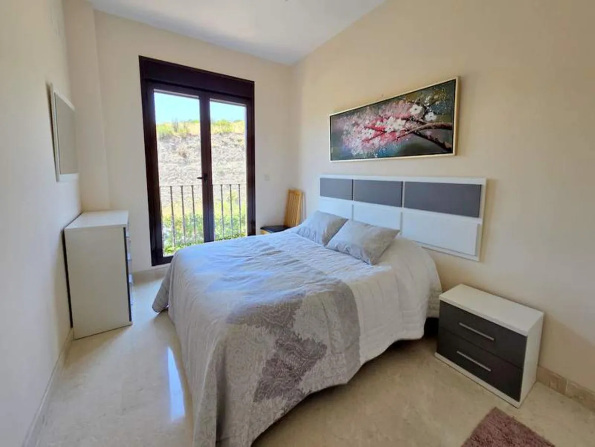 8a56c6f4-c342-46a1-90f9-b06dace525fd