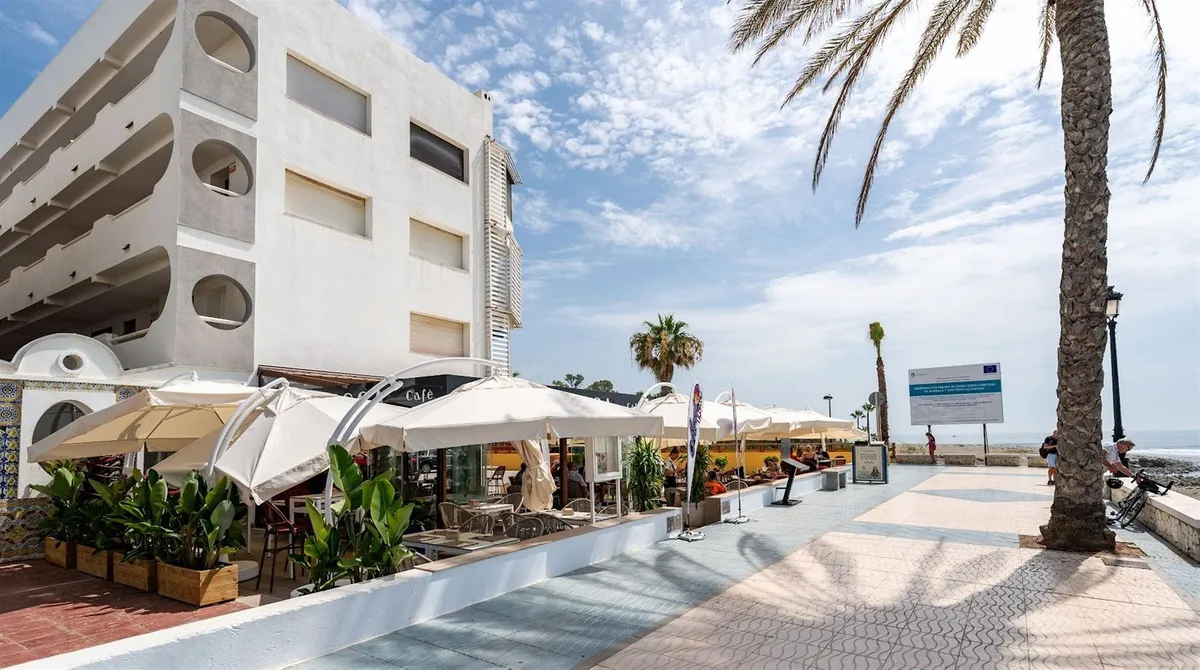 953c8181-6ff8-439d-b08c-d1bb16d03d15